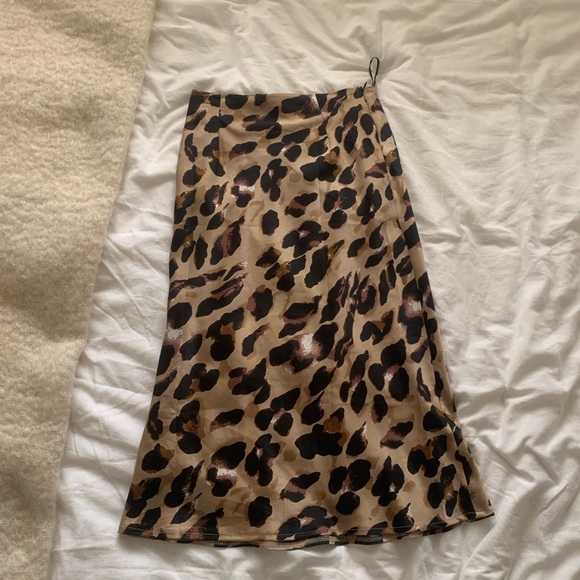 Leopard Midi Satin Effect Skirt - Picture 4 of 5
